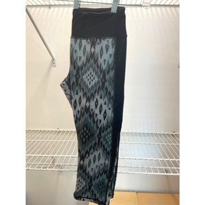 HEAD Black/Grey Patterned Capri Leggings